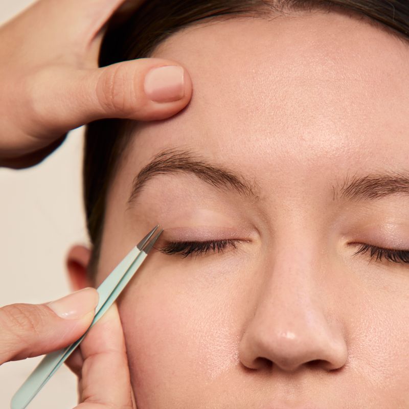 3 Ways to Fix Droopy Eyelids