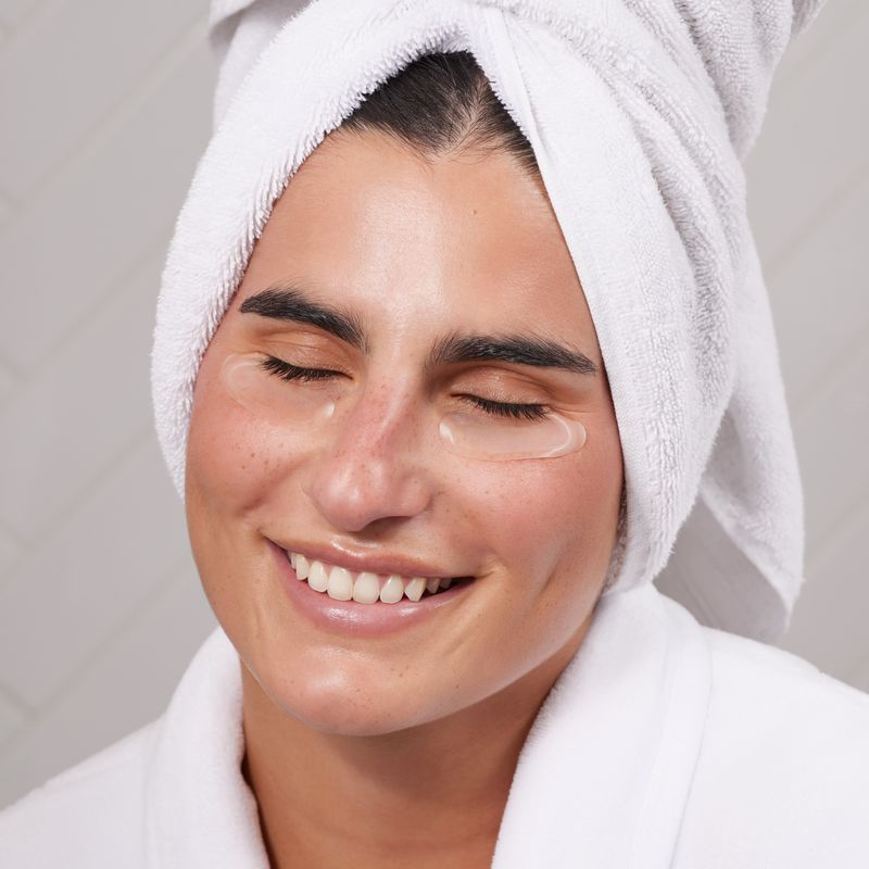 Best Makeup Tips for Aging Skin and Fine Lines